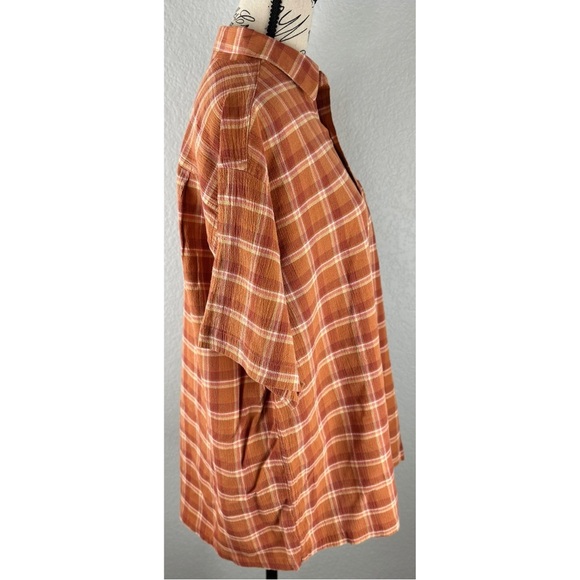 Patagonia Men’s Orange Plaid Short Sleeve Button Up Top, size Medium - Picture 4 of 10